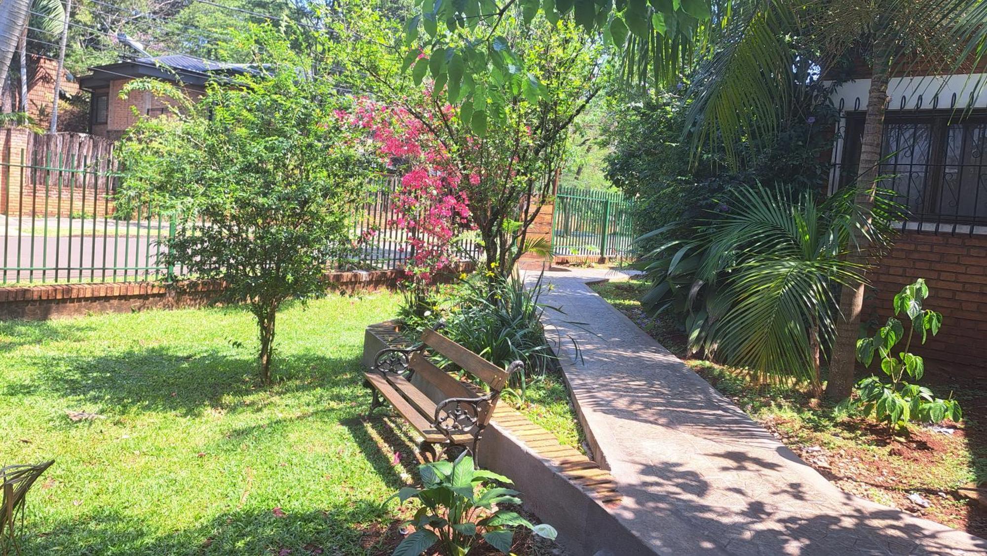 Hospedaje Los Vencejos Porto Iguaçu Exterior foto